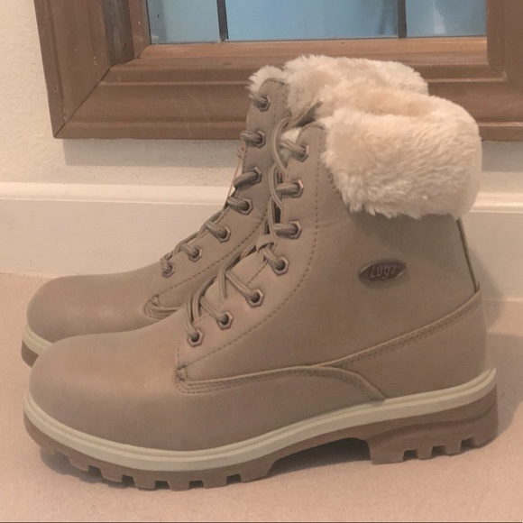 Lugz Shoes - LUGZ faux fur memory foam boots 🥾